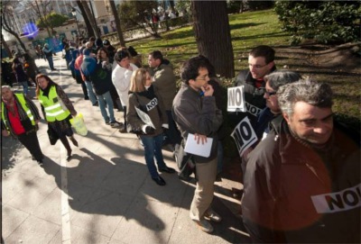 Unemployment protest queue Madrid