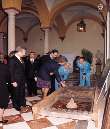 La reina Sofía visita la restauración de la Sede Social de EMASESA