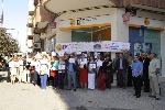 <strong>Protest outside CAM Bank - photo courtesy of La Verdad</strong> <br /><em> Finca Parcs community, taken on 21 May 2012 by Keith110</em>