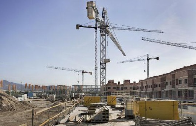 Spanish construction cranes
