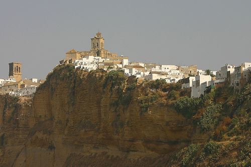 Arcos de la Frontera - cliff town