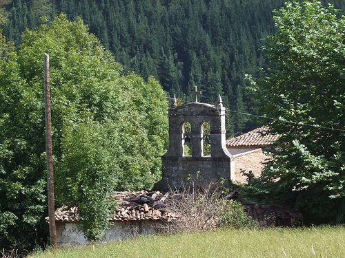 Ermita  de los Remedios  (Luena) por Lumiago.