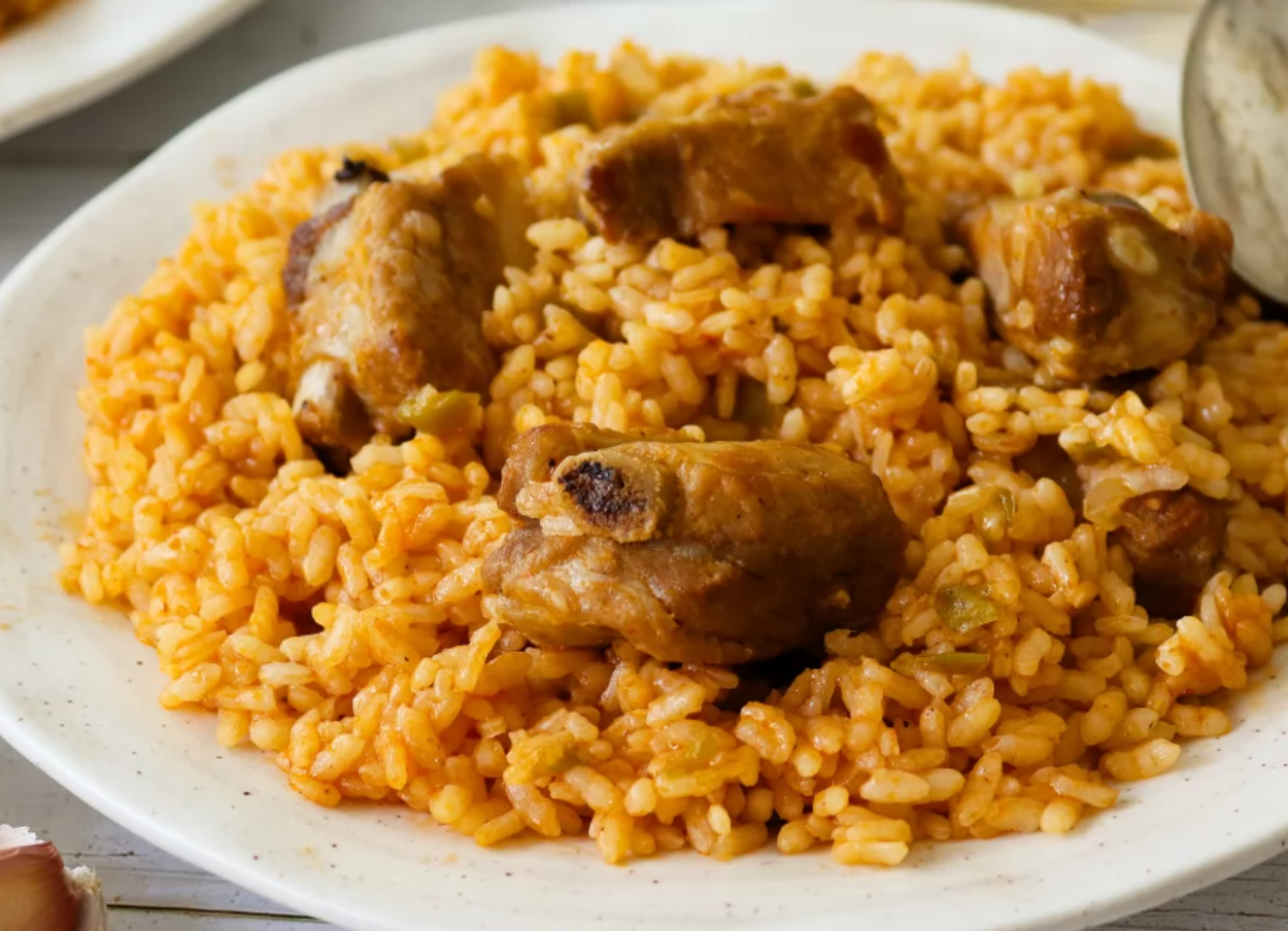 Pork Ribblet Over Rice Rice with Pork Ribs: An Easy Recipe to Win Over Every Sunday